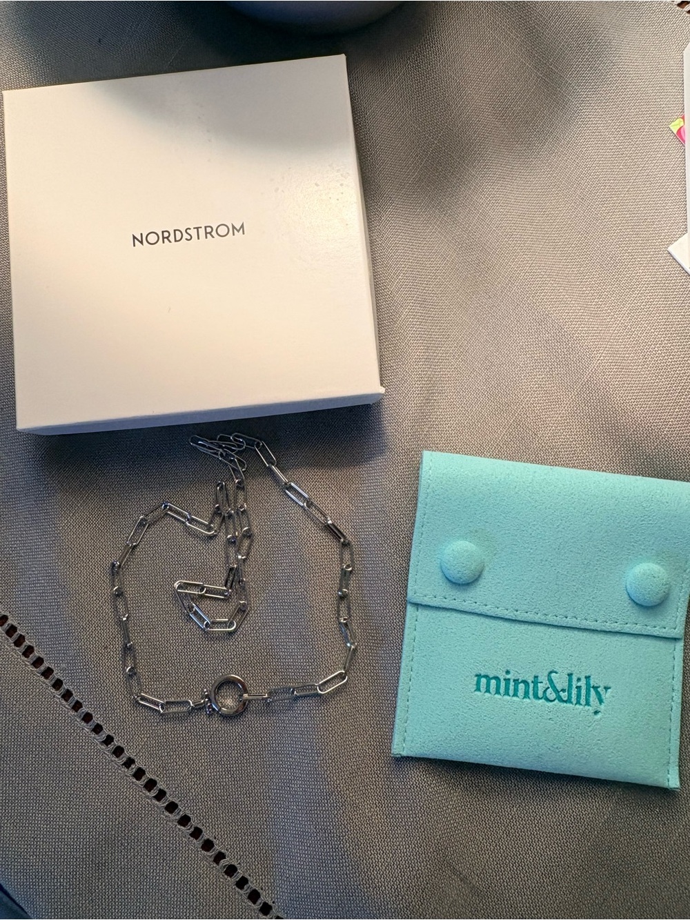 Brand New: Mint & Lily Paperclip Necklace - Picture 2 of 3